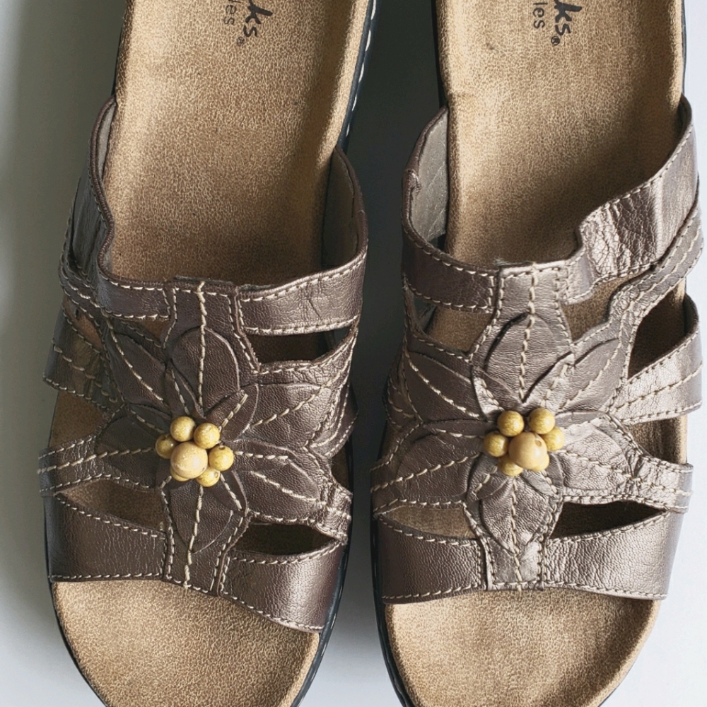 Clark Lexi Myrtle Wedge Sandal Size 11N narrow fit